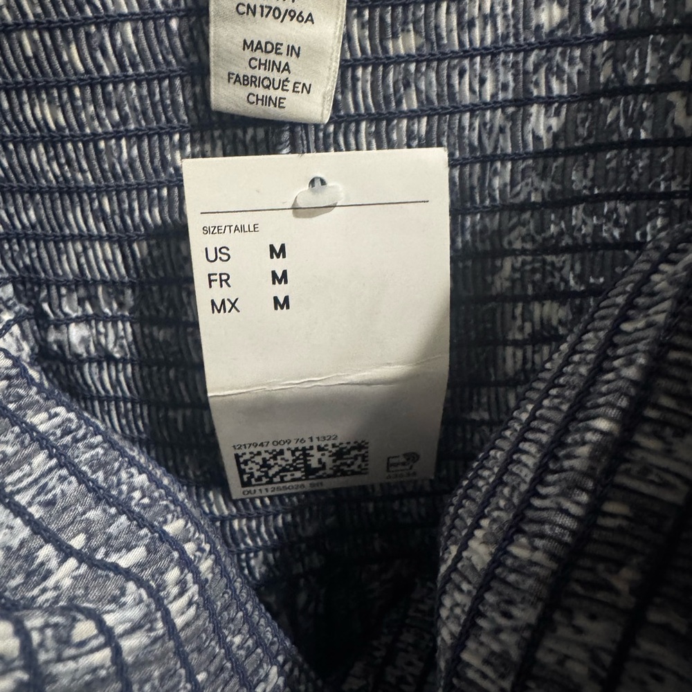 H&M Blue Paisley Smocked Dress - Picture 3 of 5